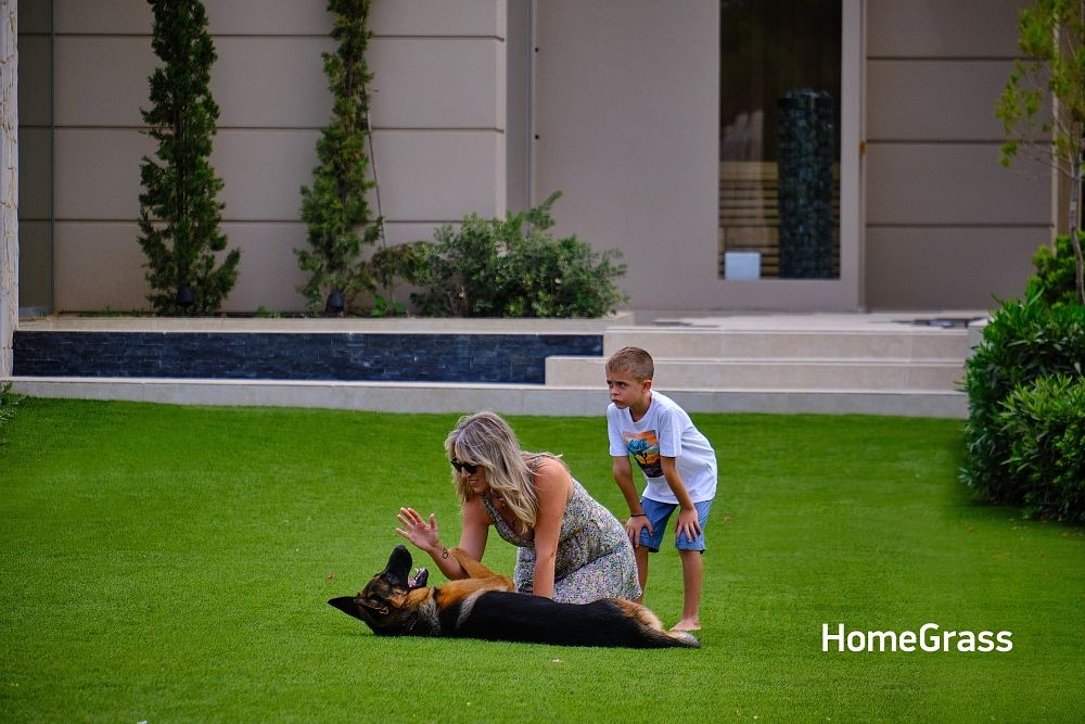 Συνθετικό γκαζόν τοποθέτηση σε κήπο στο Αλεποχώρι