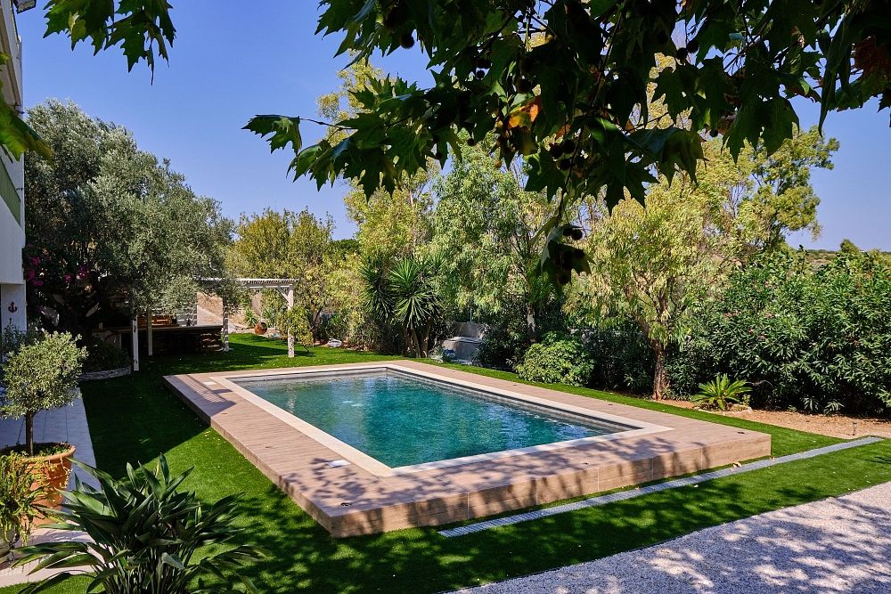 Πόρτο Ράφτη Τοποθέτηση Συνθετικού Χλοοτάπητα