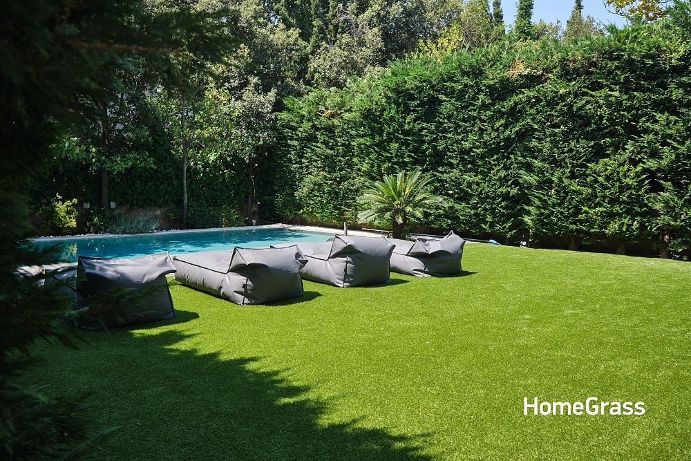 Τοποθέτηση συνθετικού χλοοτάπητα σε ιδιωτικό κήπο
