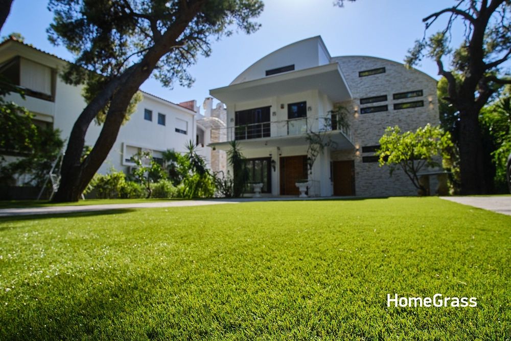 Συνθετικό γκαζόν τοποθέτηση σε κήπο στην Βουλιαγμένη